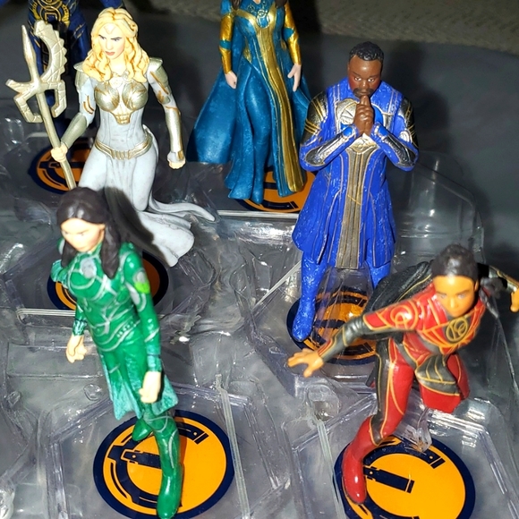 : Marvel Eternals Deluxe Figurine Toy Set Of 10 Characters - Picture 5 of 8